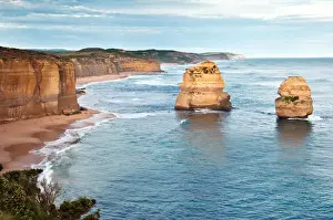 Images Dated 19th May 2011: Two of apostles