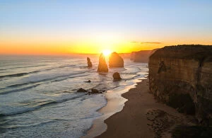 Images Dated 12th May 2014: Twelve Apostles at sunset (Great Ocean Road)