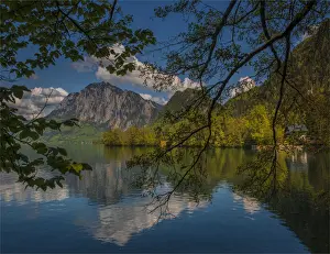 Images Dated 15th May 2017: Attersee, and mountain views in the springtime, Austria