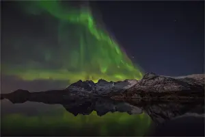 Aurora Borealis or Northern Lights in the Lofoten Peninsular, Arctic circle, Norway