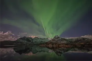 Aurora Borealis or Northern Lights in the Lofoten Peninsular, Arctic circle, Norway