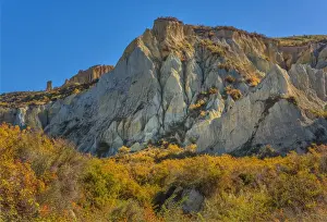 Images Dated 27th April 2016: Autumn at the clay cliffs, Omarama, south Island of New Zealand