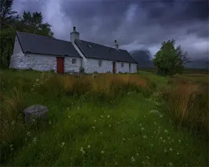Cottage Prints: Black rock cottage