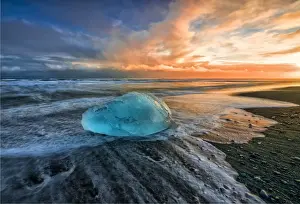 The black volcanic beach at Jokulsarlon in winter, southern Iceland