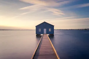 <b class=qtipBold><figcaption>Blue Boat House</figcaption></b><br>The famous blue boat house in Perth<br><em>© Maico Presente</em> Blue Boat House