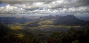 Images Dated 27th August 2014: Blue Mountains National Park aerial view