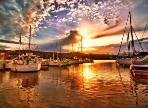 Images Dated 6th May 2014: Boats at sunset