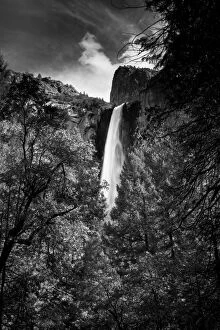 Images Dated 15th October 2009: Bridalveil Falls