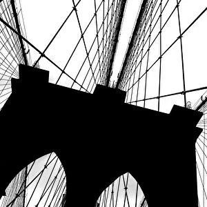 Images Dated 10th May 2014: Brooklyn Bridge architecture in black and white