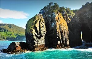 Images Dated 28th March 2011: Bruny Island coastline, southern Tasmania, Australia