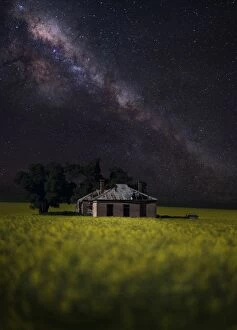 Images Dated 2nd October 2015: Canola crop farm house shed milky way stars night