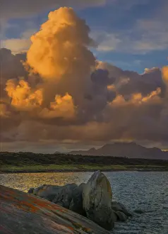 Images Dated 27th March 2015: Cloud formation Sawyers bay