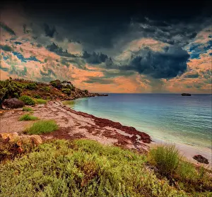: A coastal view of the Indian Ocean at Leeman in late Autumn