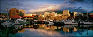 Images Dated 30th April 2013: Dawn light at the Hobart waterfront, southern Tasmania