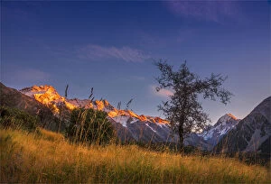 Images Dated 28th April 2016: Dawn, Mount cook national park, South Island of New Zealand