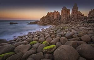 Images Dated 28th September 2014: Dawn at the Pinnacles, Phillip Island, Victoria, Australia