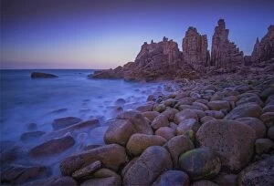 Images Dated 28th September 2014: Dawn at the Pinnacles, Phillip Island, Victoria, Australia