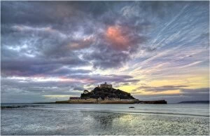Images Dated 27th September 2012: Dawn, St. Michaels Mount, Penzance, Cornwall, England