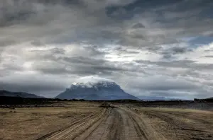 Dirt road towards herdubreid mountain