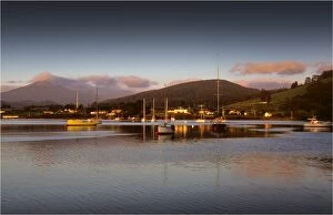 Images Dated 20th November 2013: Dover, a small fishing village in the south of Tasmania