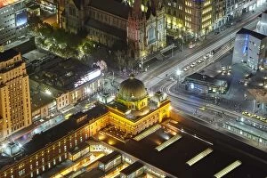 Allan Baxter Collection: Elevated view of Flinders street station at night