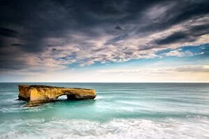 Images Dated 6th October 2014: Eroded rock formation in ocean