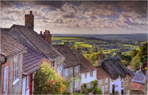 Images Dated 19th September 2012: Famous Gold Hill View, Shaftsbury