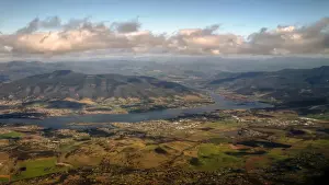 Flight over Hobart and surrounding mountains