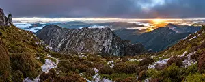 Frenchmans Cap Prints: Franklin River Basin in in Franklin-Gordon Wild Rivers National Park, Tasmania