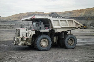 Images Dated 29th August 2015: Fully loaded mining haul truck