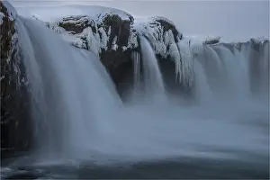 Flowing Water Prints: Godafoss flow