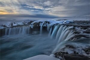 Images Dated 5th March 2014: Godafoss Waterfall