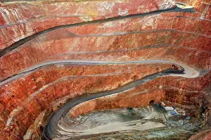 Gold mine, open pit, open cast or open cut mining, Australia