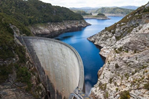 Images Dated 21st September 2015: The Gordon Dam on Lake Gordon, southwest Tasmania