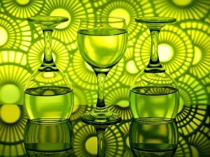 Images Dated 10th June 2014: Green circles reflections