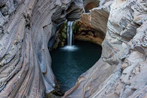 Images Dated 8th February 2023: Hamerley Gorge Waterfall, Karijini National Park