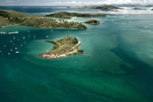 Images Dated 2007 December: Hamilton Islands, Australia