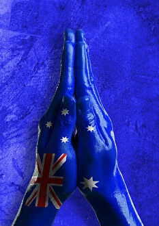hands painted flag australia praying position