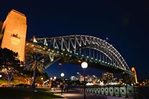 Images Dated 5th May 2014: Harbour Bridge by night