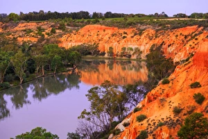 <b class=qtipBold><figcaption>Headings Cliff</figcaption></b> Headings Cliff