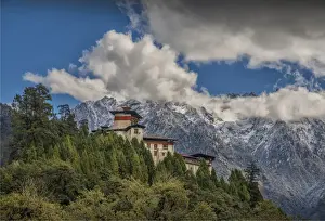 High up in the mountainous region of Jigme Dorji National park is Gasa Dzong, in Northern Bhutan