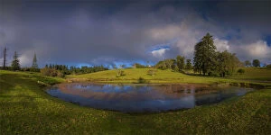 Images Dated 9th August 2014: The idyllic countryside near Saint Barnabas chapel, Norfolk Island