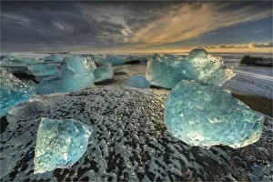 Images Dated 9th March 2014: Jokulsarlon Beach in winter, just after a huge storm hit the coastline
