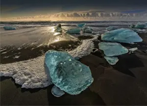 Images Dated 9th March 2014: Jokulsarlon Beach in winter, just after a huge storm hit the coastline