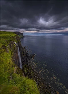 Images Dated 3rd July 2015: Kilt Rock, Isle of Skye, Inner Hebrides, Scotland