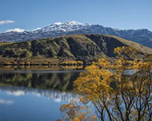 Lake Hayes Prints: Lake Hayes in the Autumn on the South Island of New Zealand