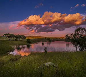 Lake Jindabyne dusk, Snowy Mountains, southern New South Wales Lake Jindabyne dusk, Snowy Mountains, southern New South Wales