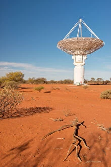 Images Dated 1st September 2019: Large Telescope in outback Australia