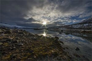 Images Dated 18th February 2014: Lofoten Peninsular, winter wonderland, Arctic circle, Norway