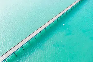 Vicki Smith Australian Landscape Photography Prints: Long jetty out into the clear aqua ocean water